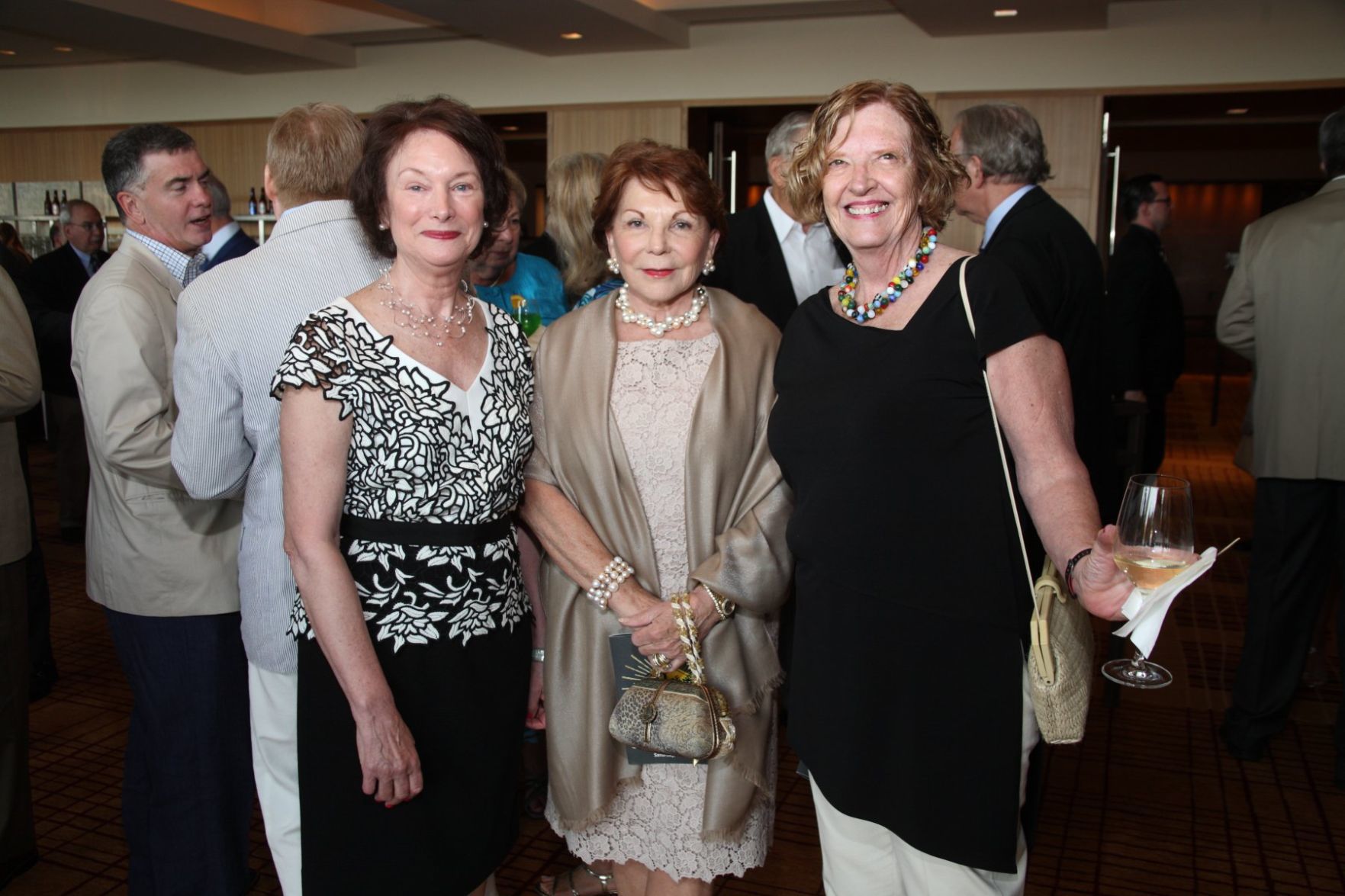 Julie Eschbacher, Elke Koch, Peggy Guest
